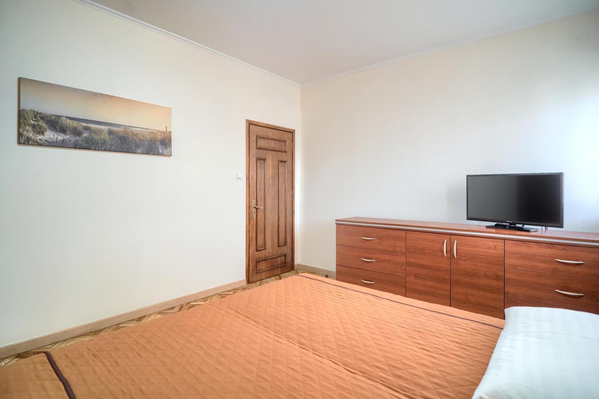 Pensjonat Tadeusz I Apartamenty W Darlowku Darlowko Buitenkant foto